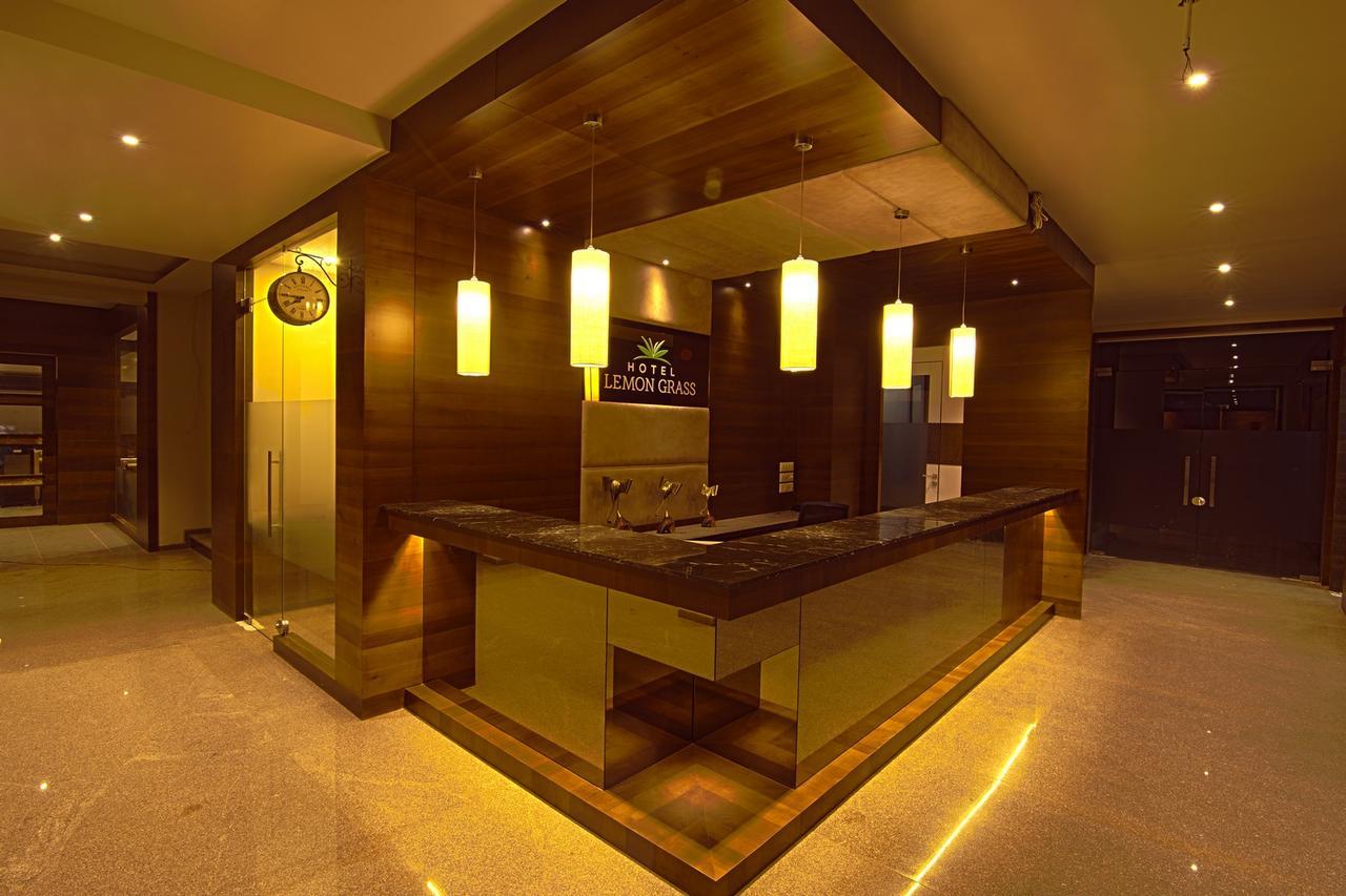 Hotel Lemongrass Kudal (Malvan) Bagian luar foto